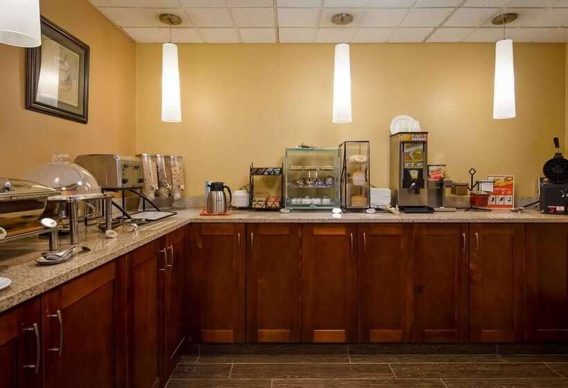 Отель Best Western Port Clinton