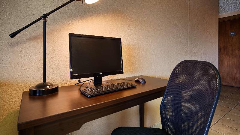 Отель Best Western Port Clinton