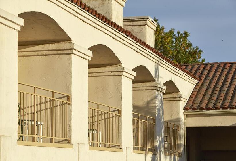 Best Western Posada Royale Hotel & Suites