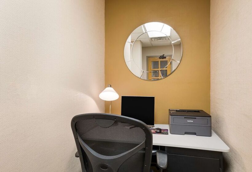 فندق Best Western Riverfront Inn