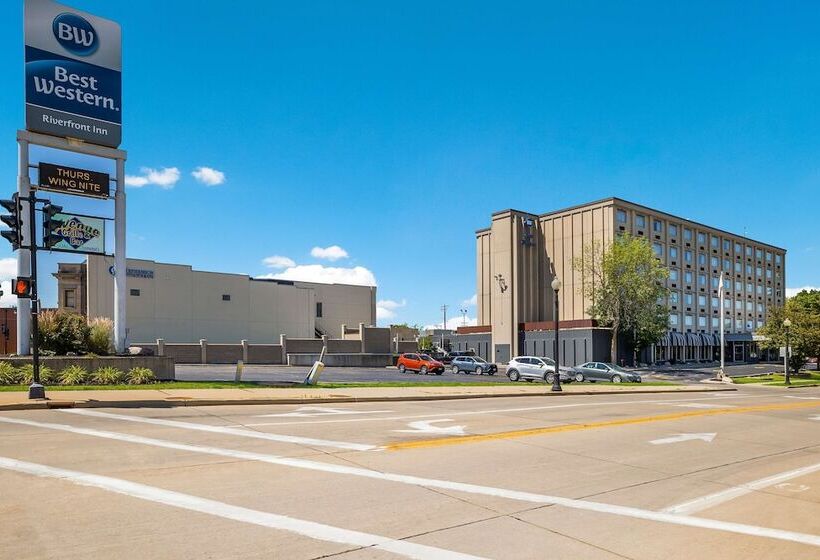 فندق Best Western Riverfront Inn