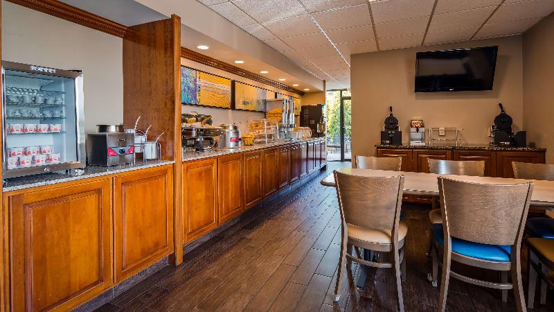 هتل Best Western Toni Inn