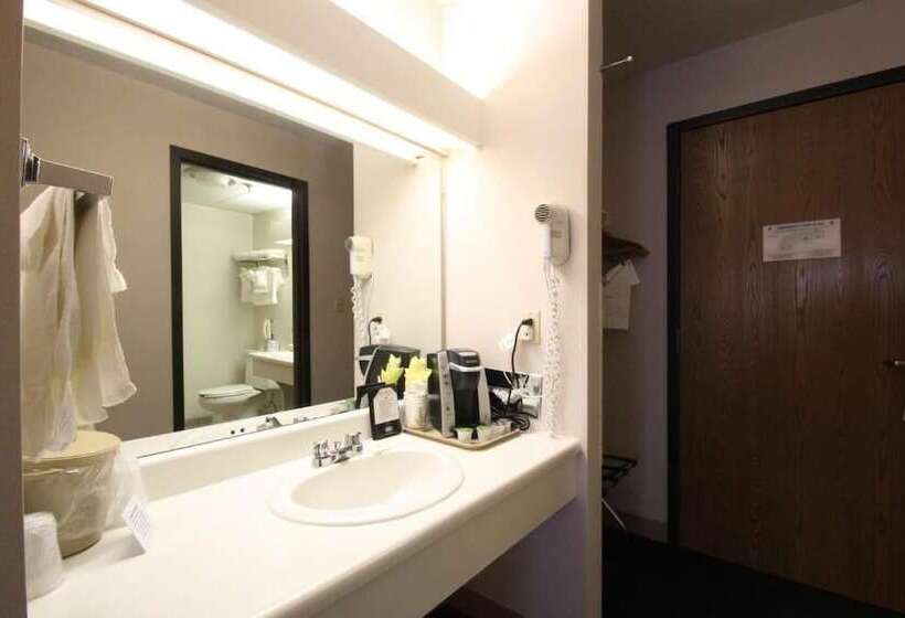 Black Bear Inn, Ascend Hotel Collection