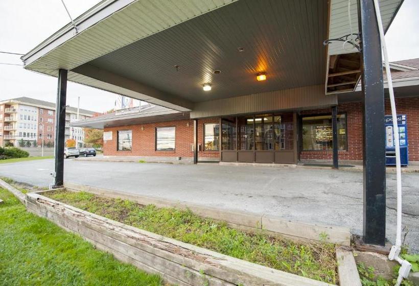 فندق Bluenose Inn And Suites