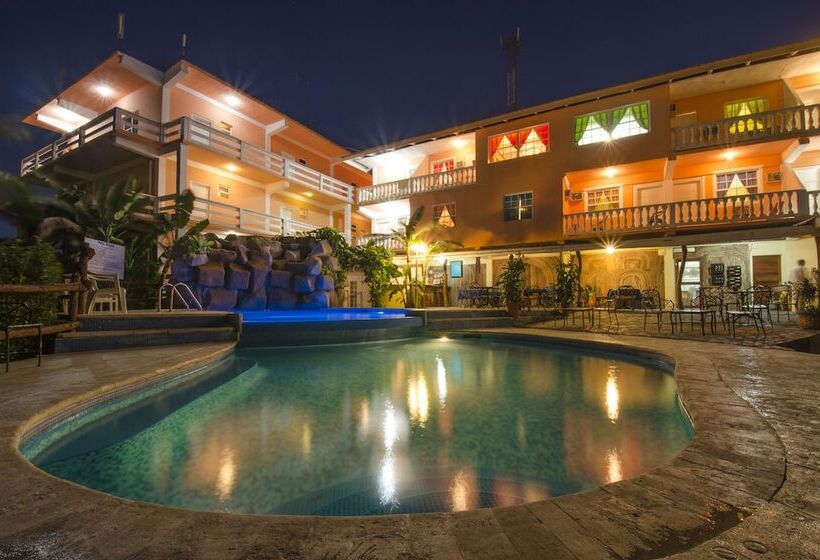 בית מלון כפרי Cahal Pech Village Resort