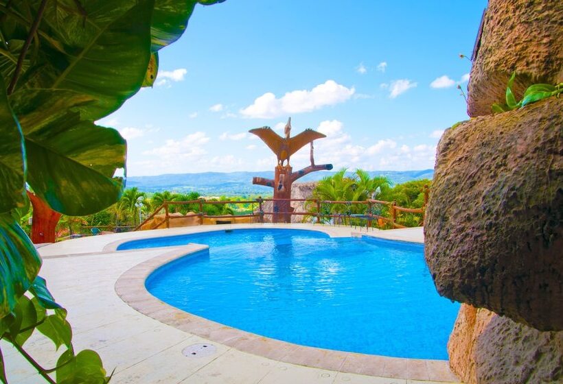 בית מלון כפרי Cahal Pech Village Resort