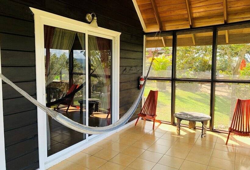 בית מלון כפרי Cahal Pech Village Resort