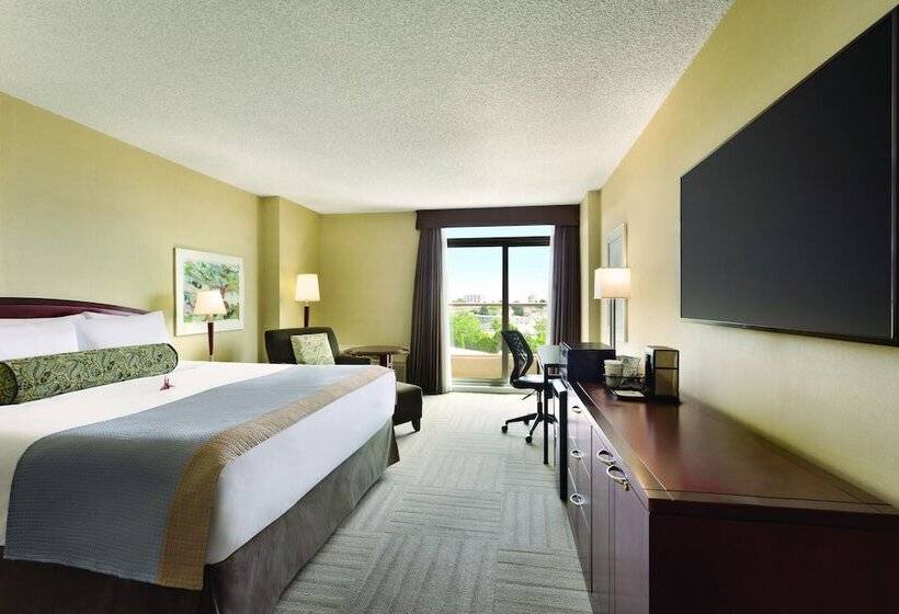 Coast Victoria Hotel & Marina By Apa