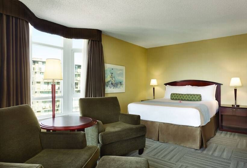 Coast Victoria Hotel & Marina By Apa