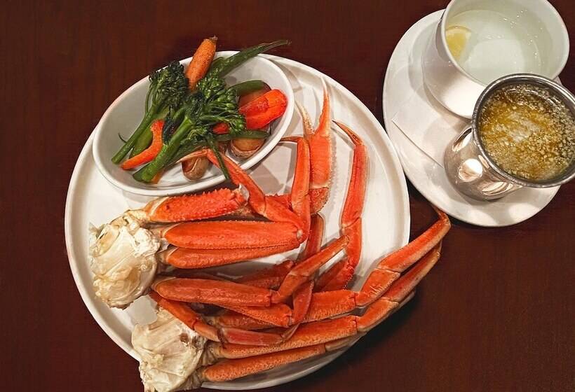 Coast Victoria Hotel & Marina By Apa