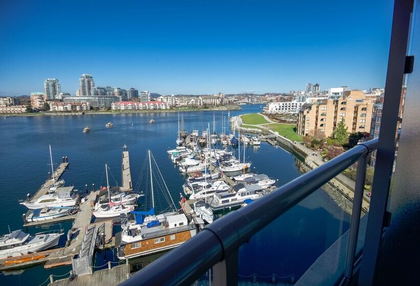 Coast Victoria Hotel & Marina By Apa