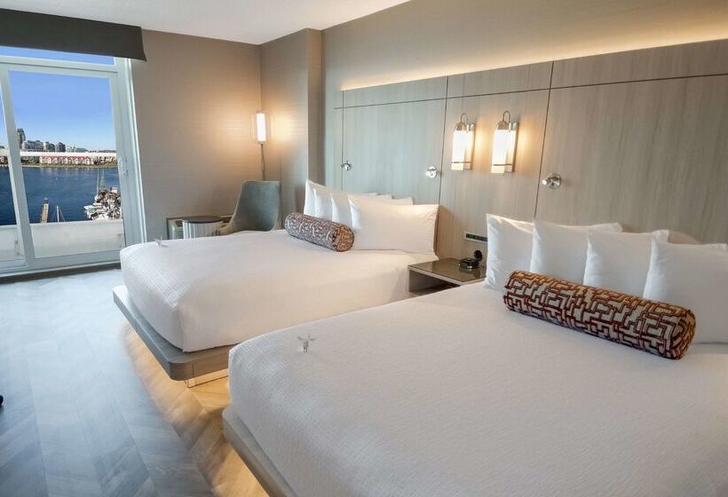 Coast Victoria Hotel & Marina By Apa