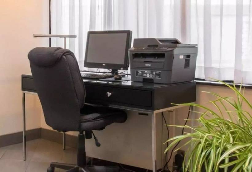 فندق Comfort Inn Airport