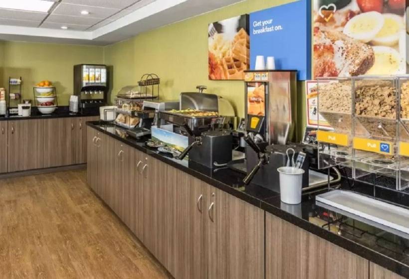 فندق Comfort Inn Airport