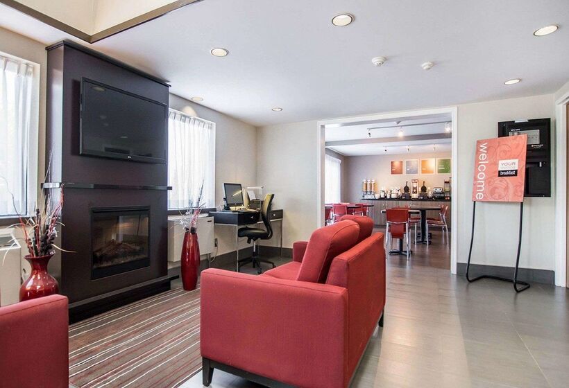 ホテル Comfort Inn East