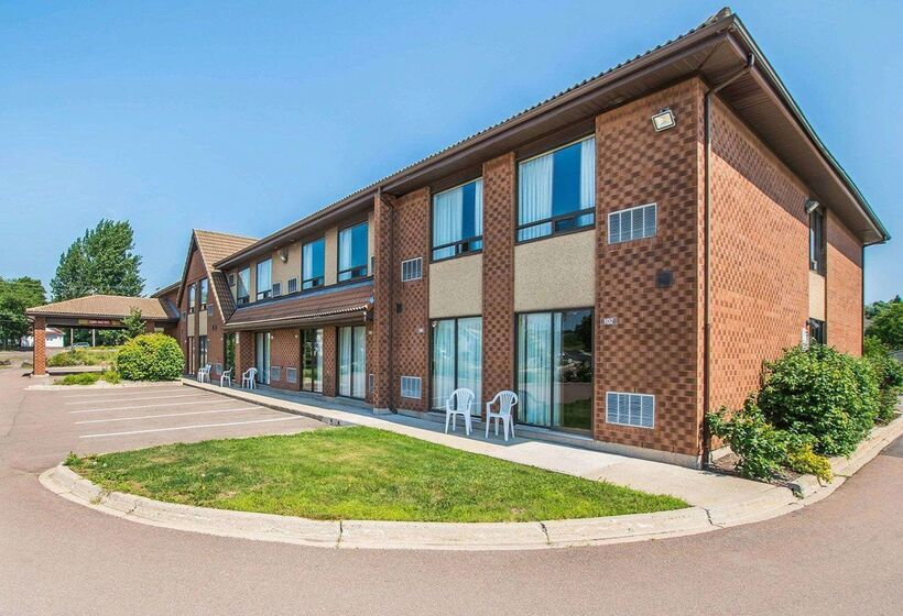 ホテル Comfort Inn East