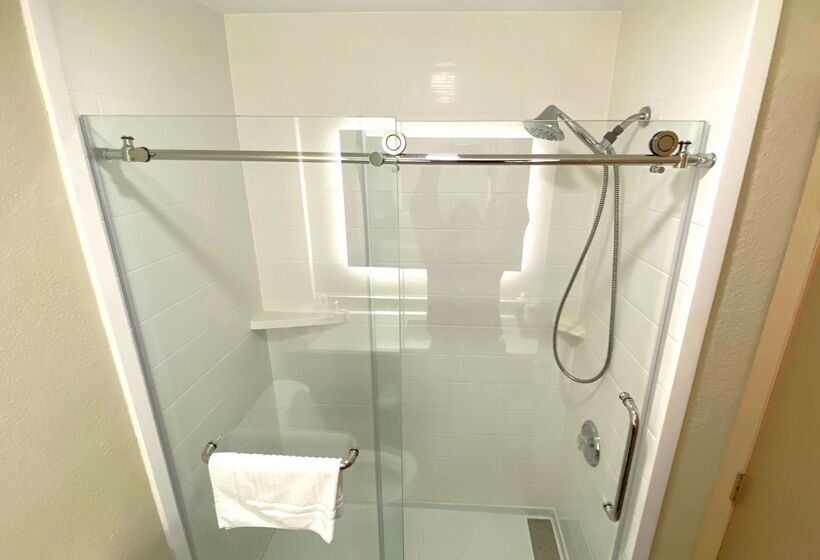 فندق Surestay Plus By Best Western Reading North