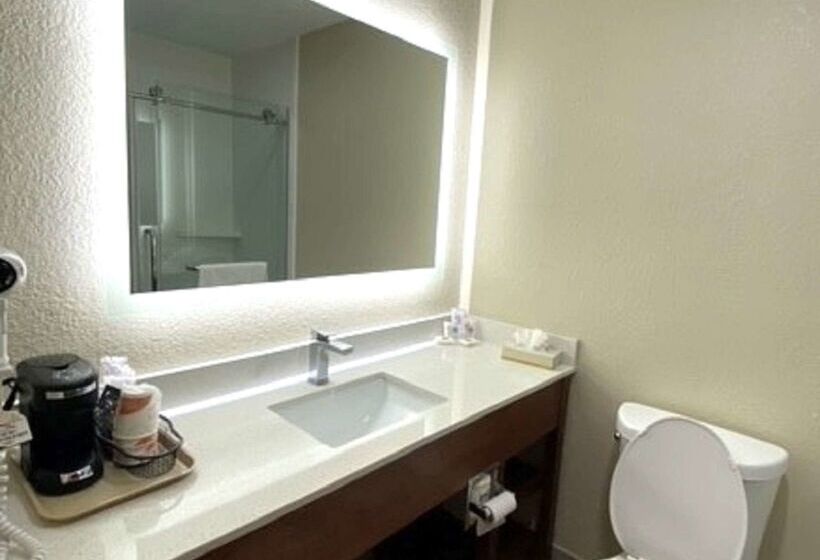 فندق Surestay Plus By Best Western Reading North