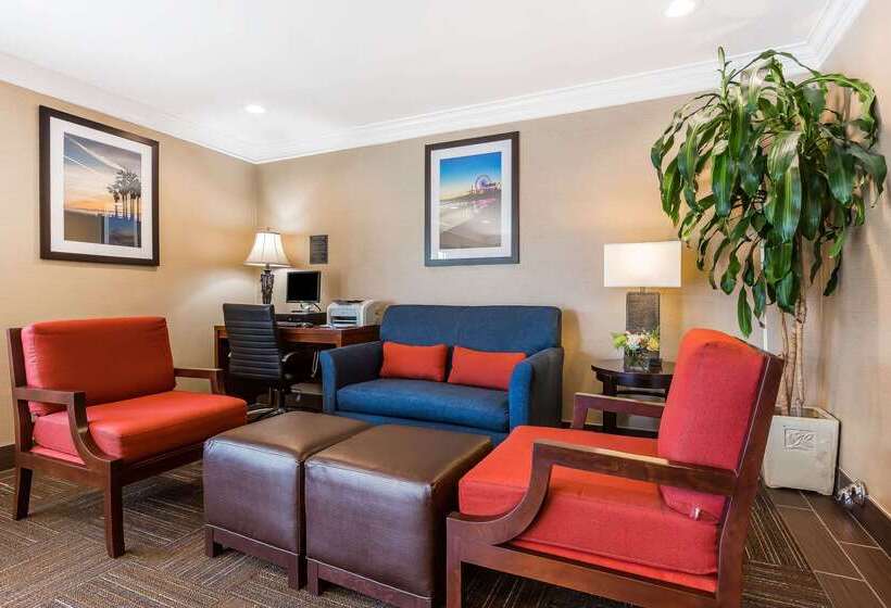 ホテル Comfort Inn Santa Monica  West Los Angeles