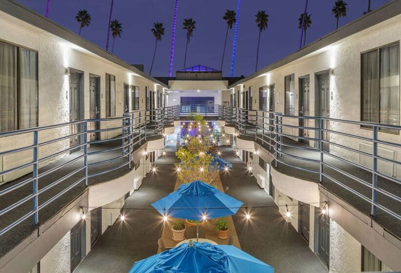 ホテル Comfort Inn Santa Monica  West Los Angeles