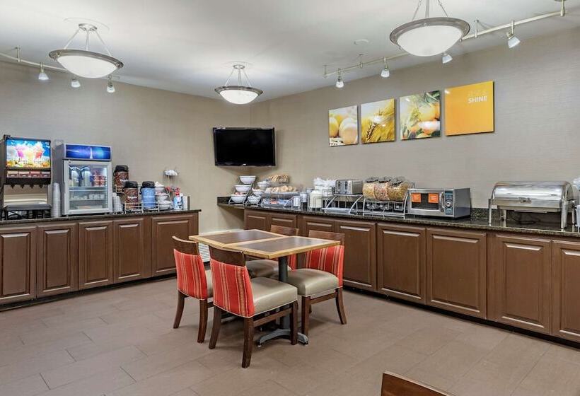 Отель Comfort Inn