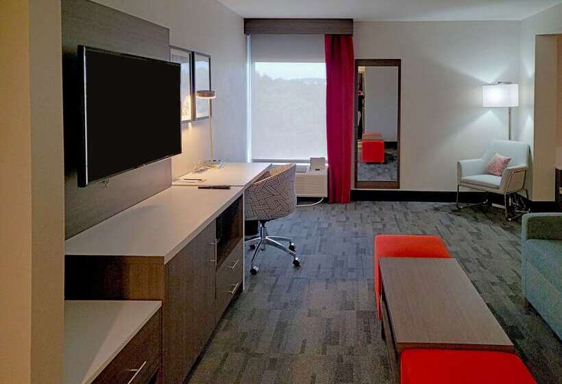 فندق Comfort Inn & Suites Wyomissing Reading