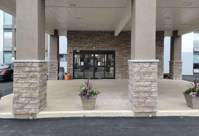 فندق Comfort Inn & Suites Wyomissing Reading