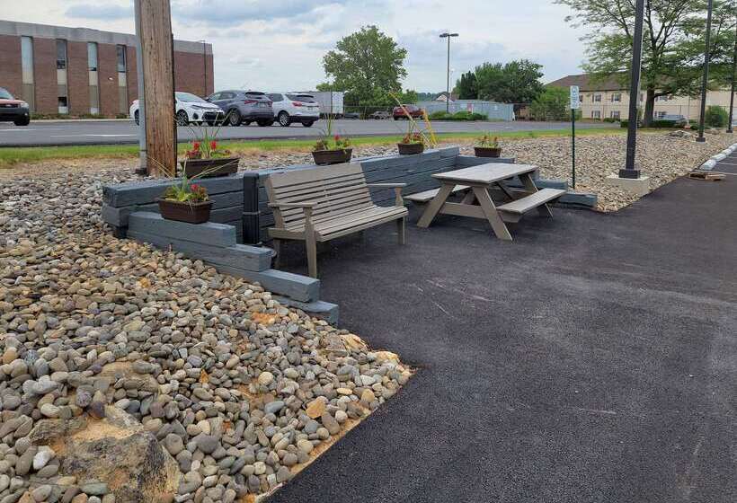 فندق Comfort Inn & Suites Wyomissing Reading