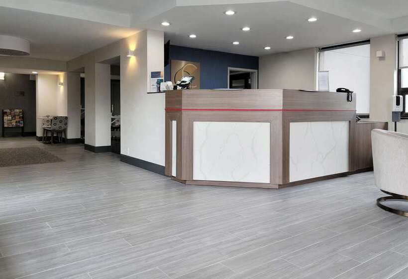 فندق Comfort Inn & Suites Wyomissing Reading