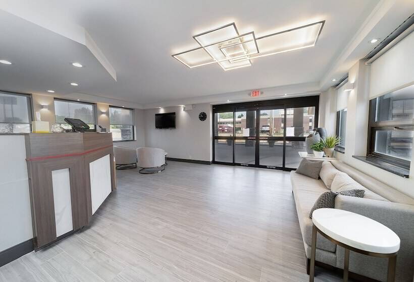 فندق Comfort Inn & Suites Wyomissing Reading