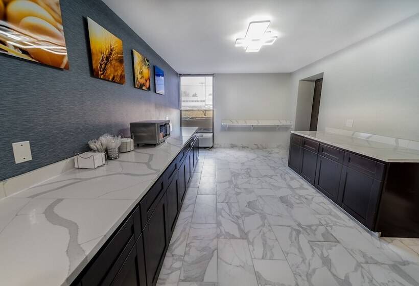 فندق Comfort Inn & Suites Wyomissing Reading