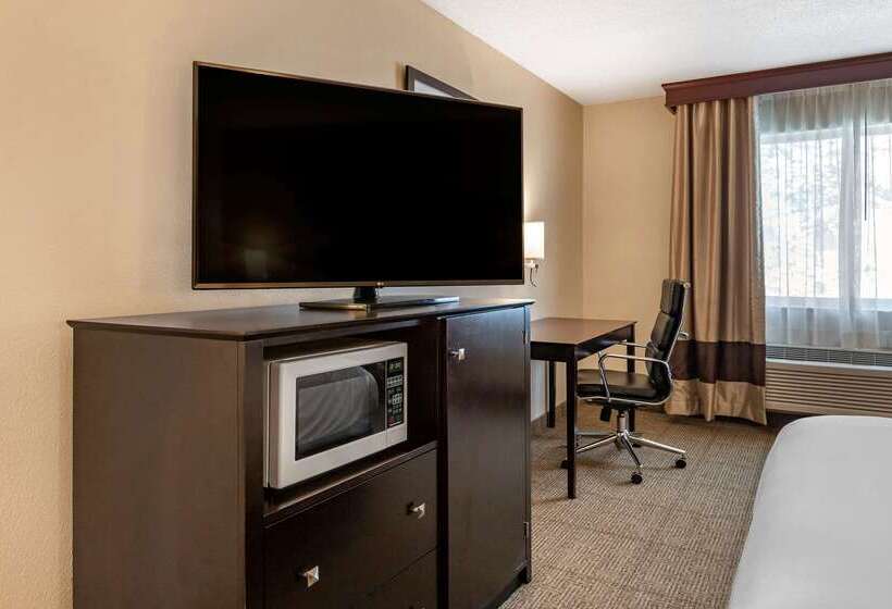 فندق Comfort Inn & Suites