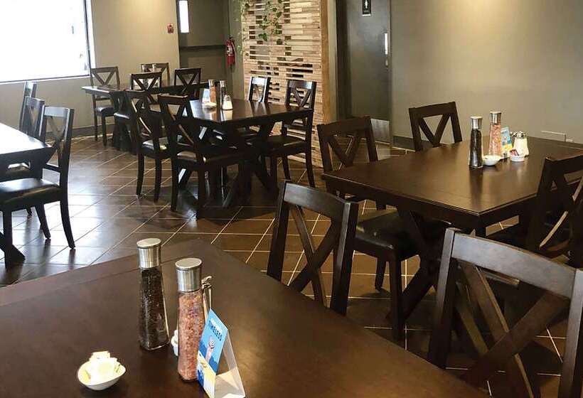 ホテル Comfort Inn West