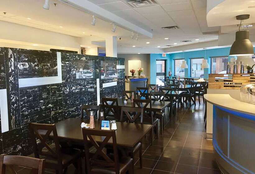 ホテル Comfort Inn West