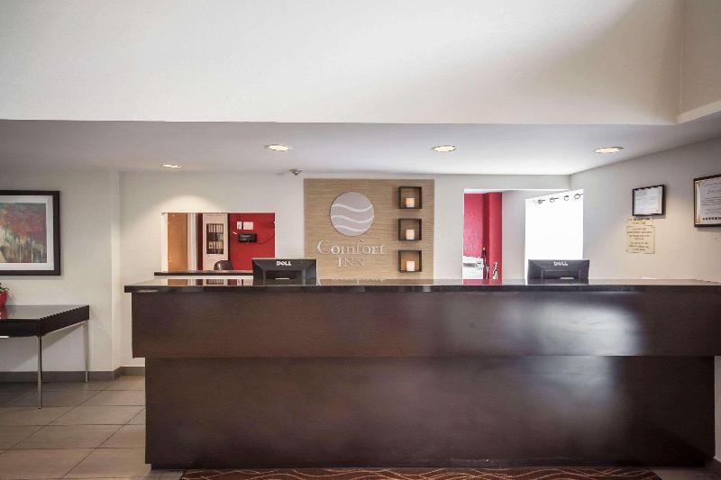 ホテル Comfort Inn West