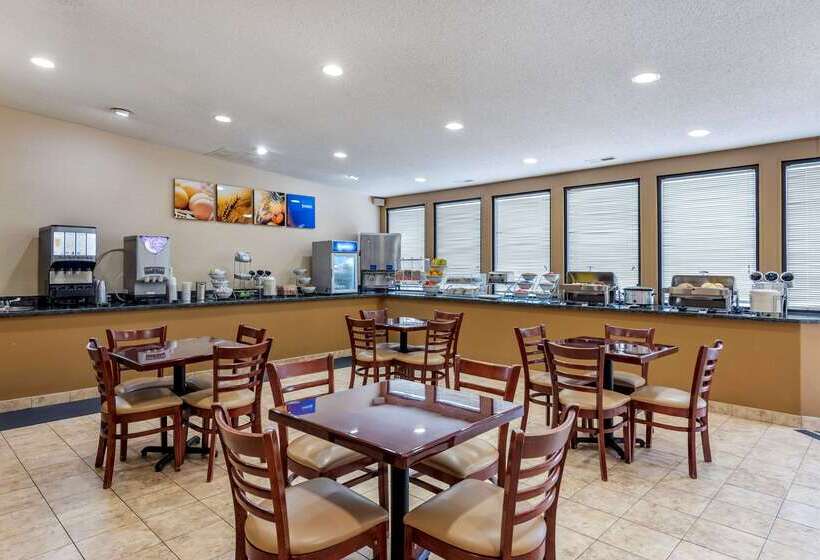 בית מלון כפרי Comfort Suites Chesapeake  Norfolk