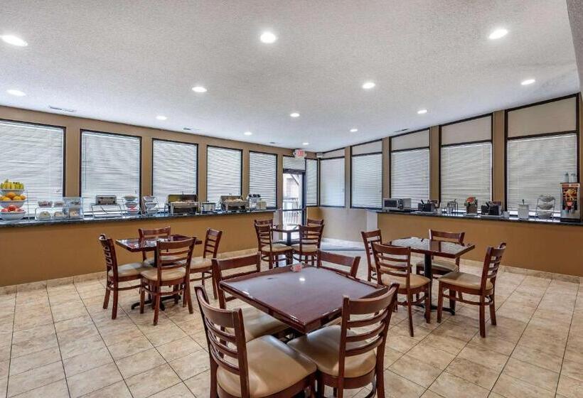 בית מלון כפרי Comfort Suites Chesapeake  Norfolk