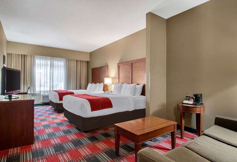בית מלון כפרי Comfort Suites Near Vancouver Mall