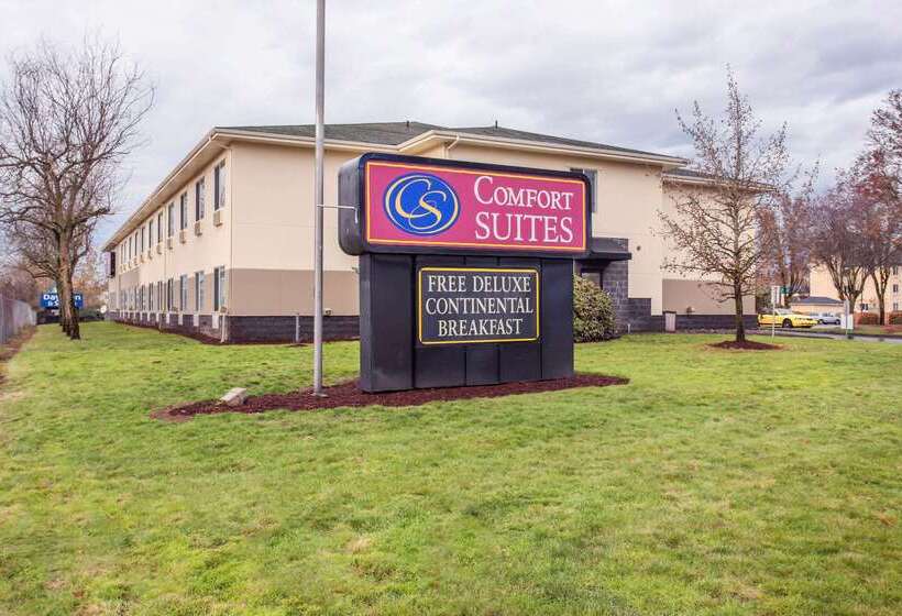 בית מלון כפרי Comfort Suites Near Vancouver Mall