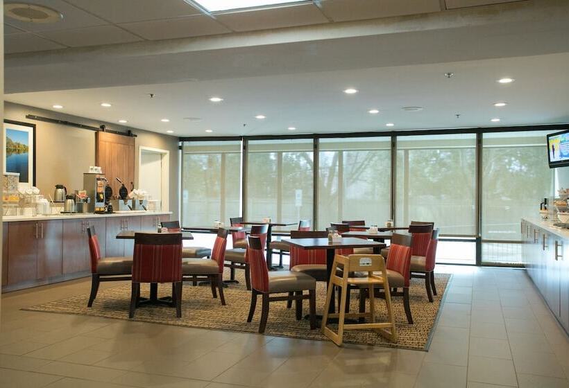 בית מלון כפרי Comfort Suites Oakbrook Terrace Near Oakbrook Center