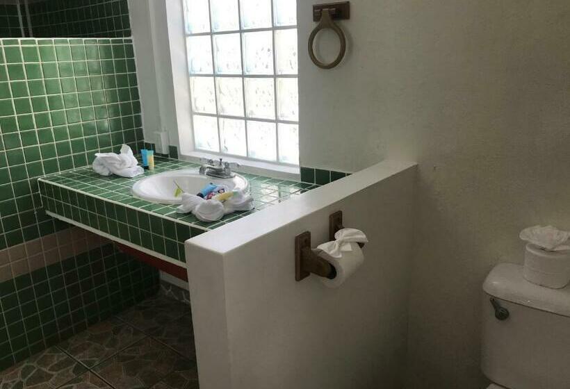 Отель Corona Del Mar