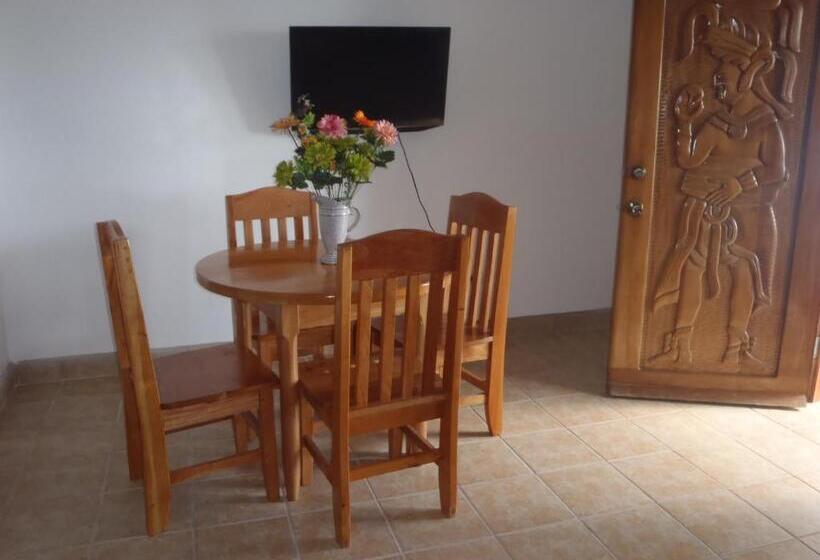 Отель Corona Del Mar