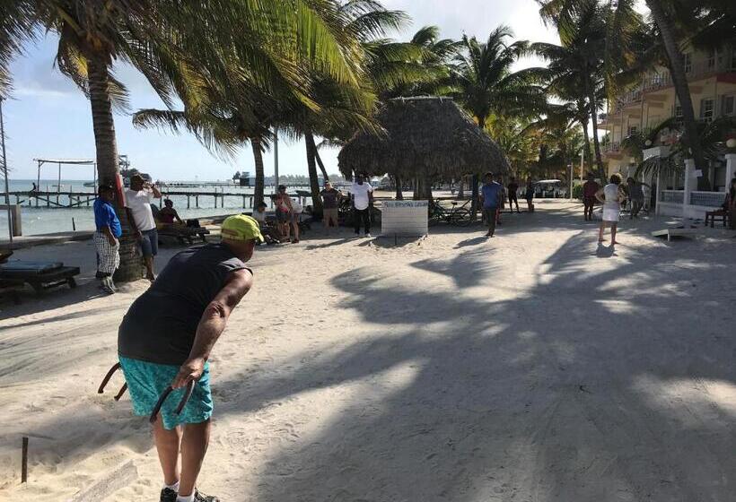 Отель Corona Del Mar