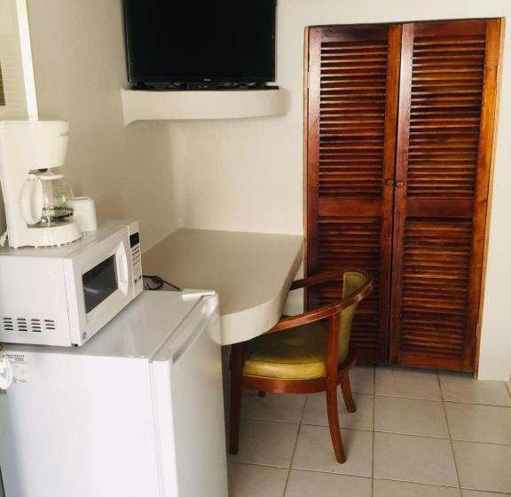 Отель Corona Del Mar