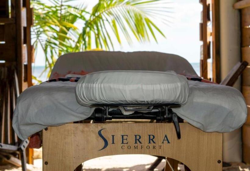 Отель Corona Del Mar