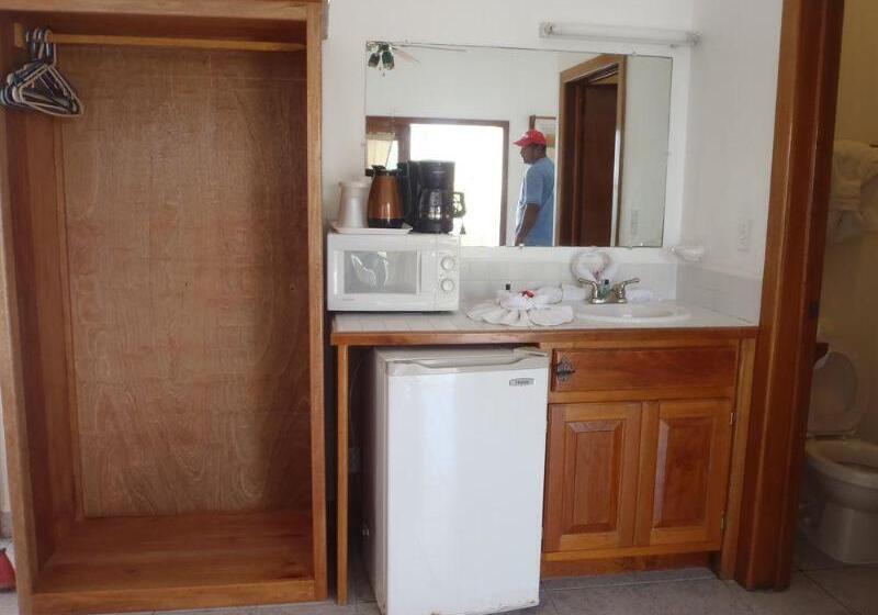 Отель Corona Del Mar