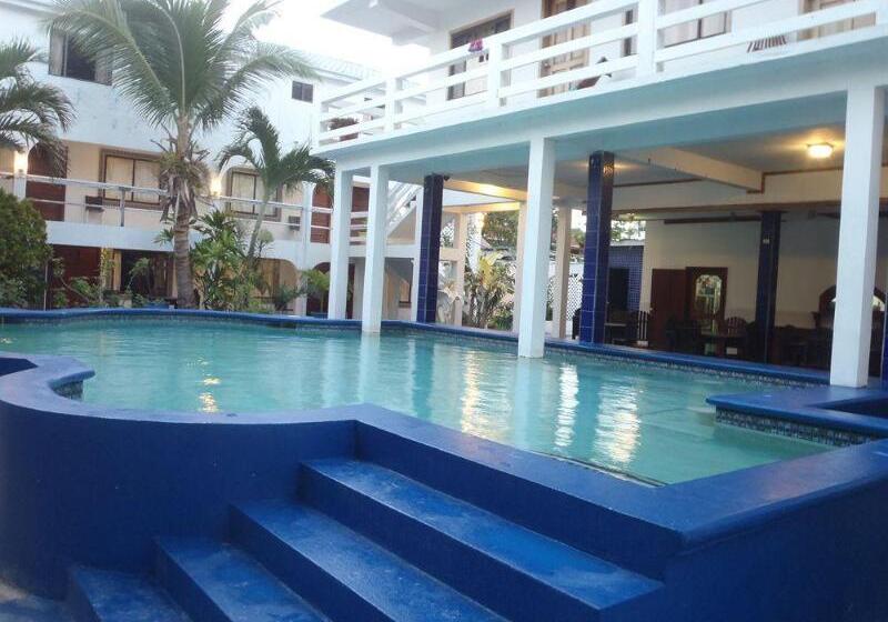 Отель Corona Del Mar