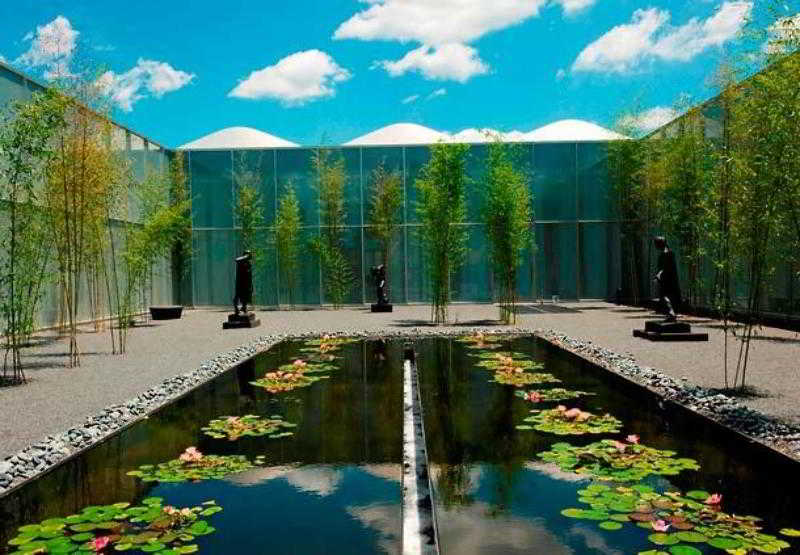 ホテル Courtyard Raleigh Crabtree Valley