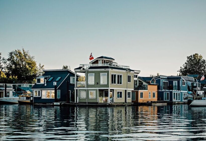 호텔 Dashwood Manor Seaside Bed & Breakfast