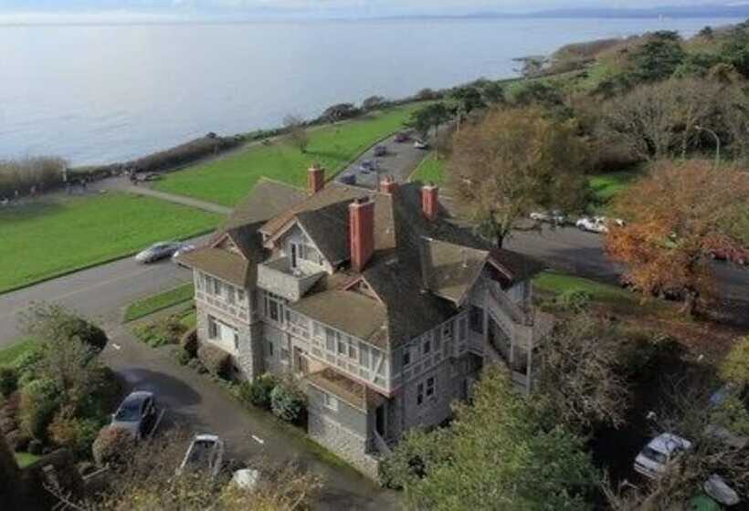 호텔 Dashwood Manor Seaside Bed & Breakfast